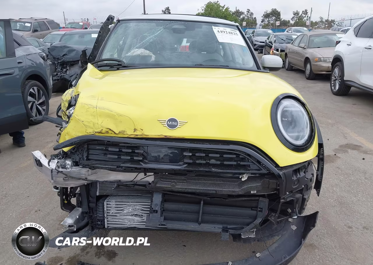 2025 Mini Hardtop Cooper VIN:WMW13GD05S2W53037 - 13