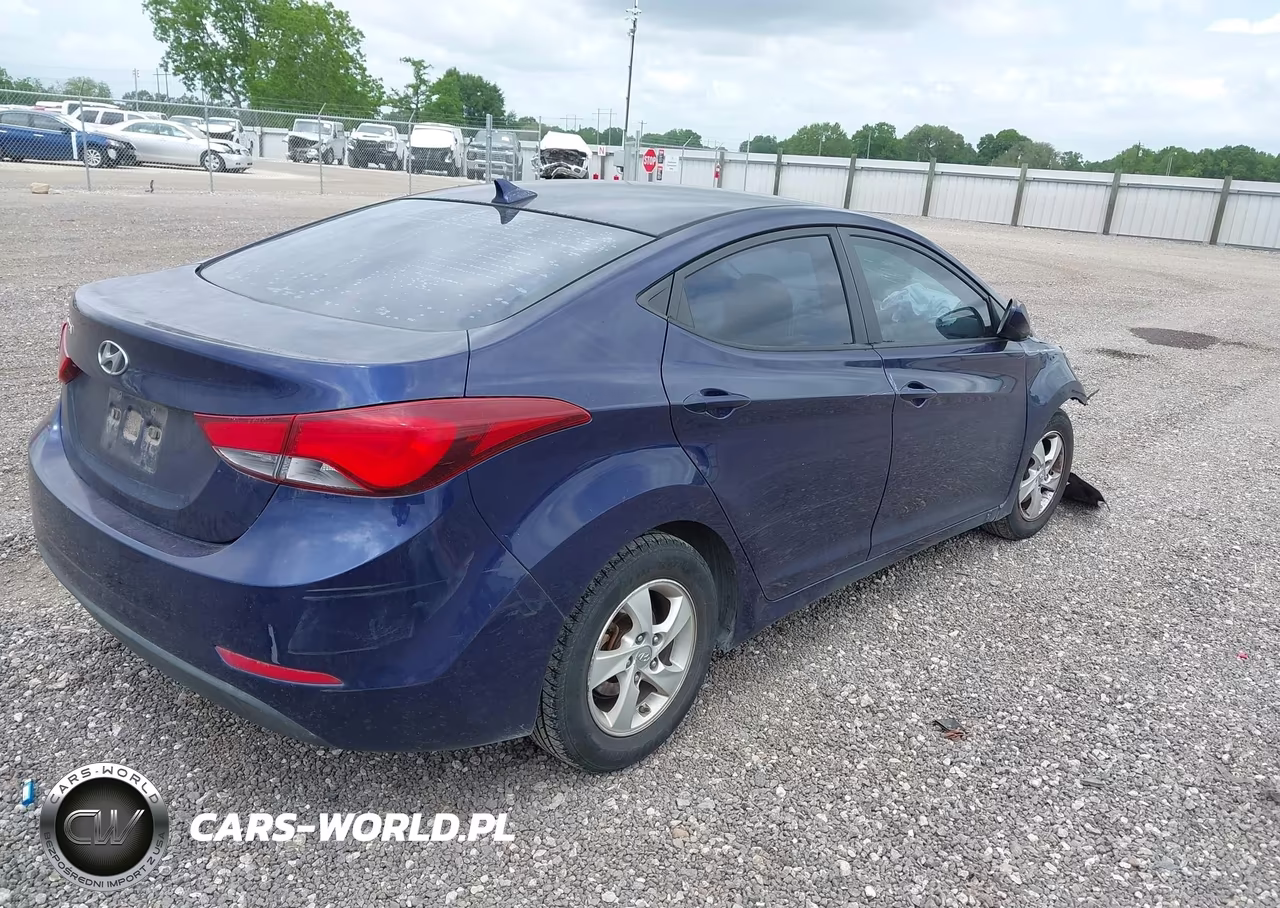 2014 Hyundai Elantra Se VIN:5NPDH4AE8EH475689 - 4