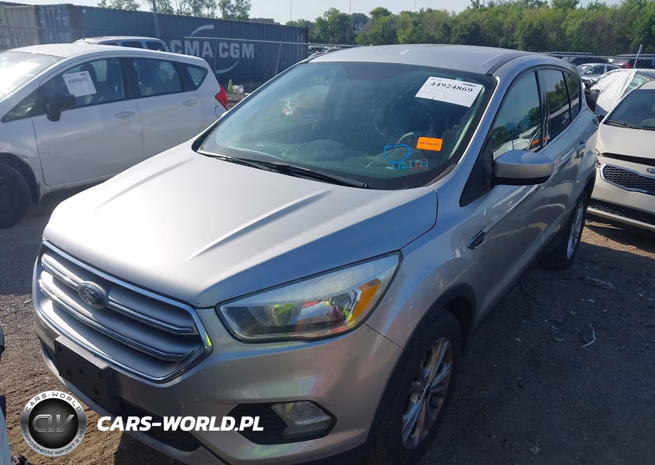 2017 Ford Escape Se VIN:1FMCU9GD5HUA35261 - 12