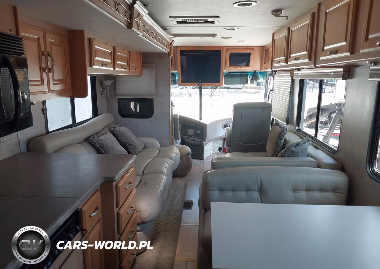 2005 Freightliner Chassis X Line Motor Home VIN:4UZAAHBV55CU52276 - 13