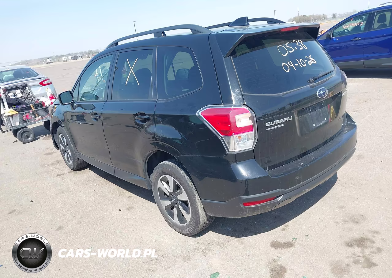 2018 Subaru Forester 2.5I Premium VIN:JF2SJAGC7JH484488 - 3