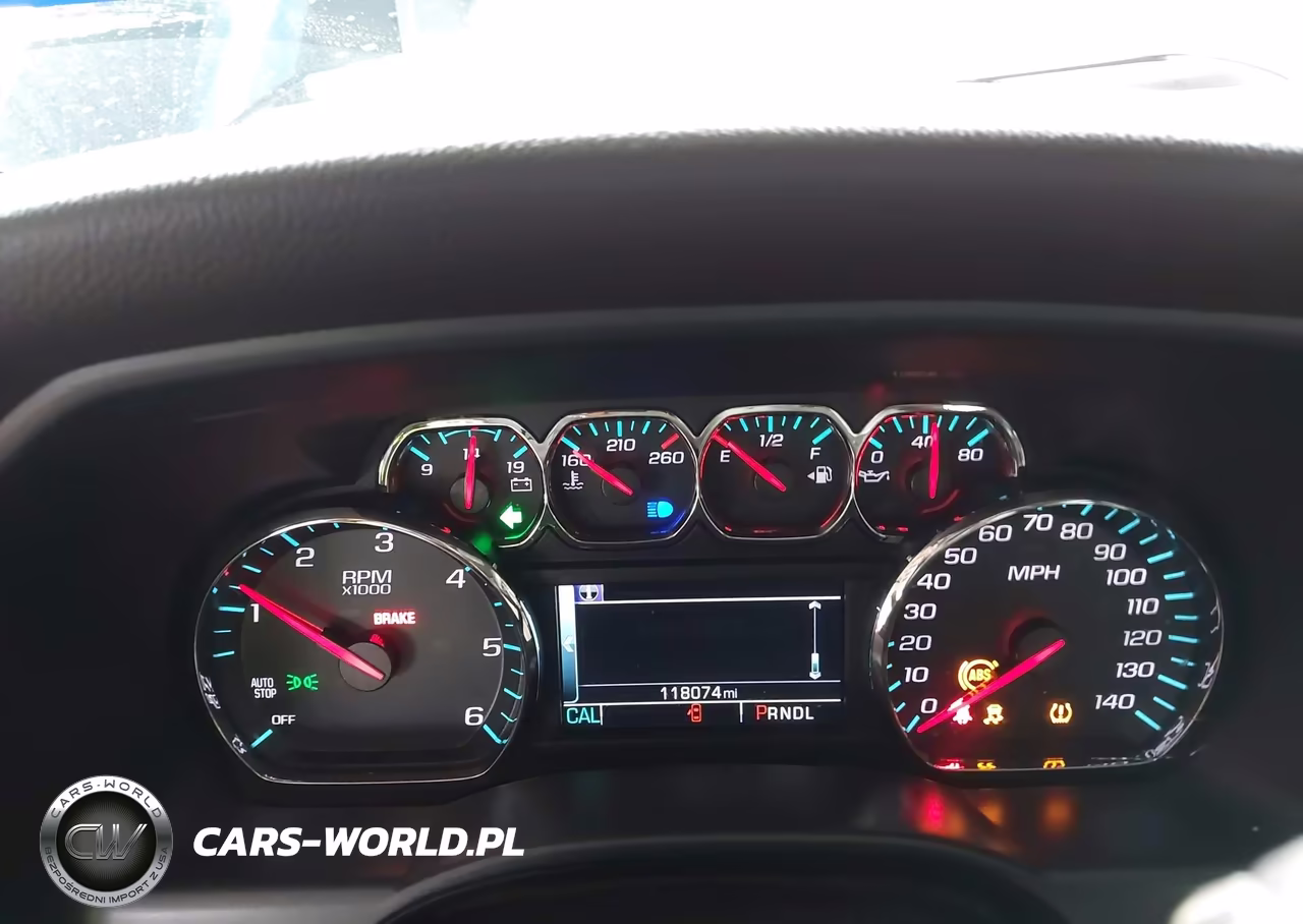 2018 Chevrolet Silverado 1500 1Lt VIN:3GCUKRER1JG389882 - 5