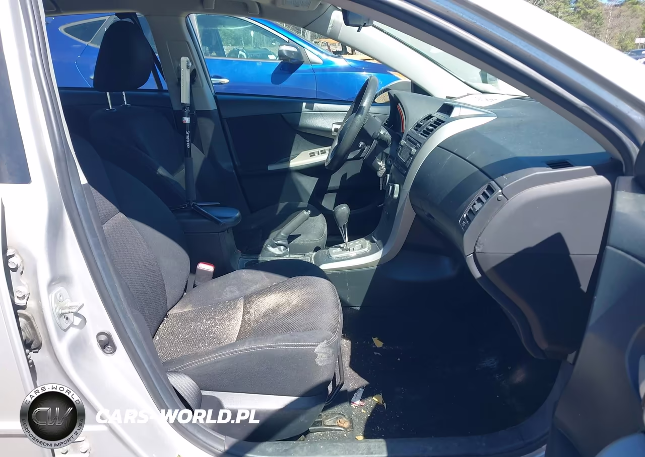 2012 Toyota Corolla S VIN:2T1BU4EE1CC833633 - 5