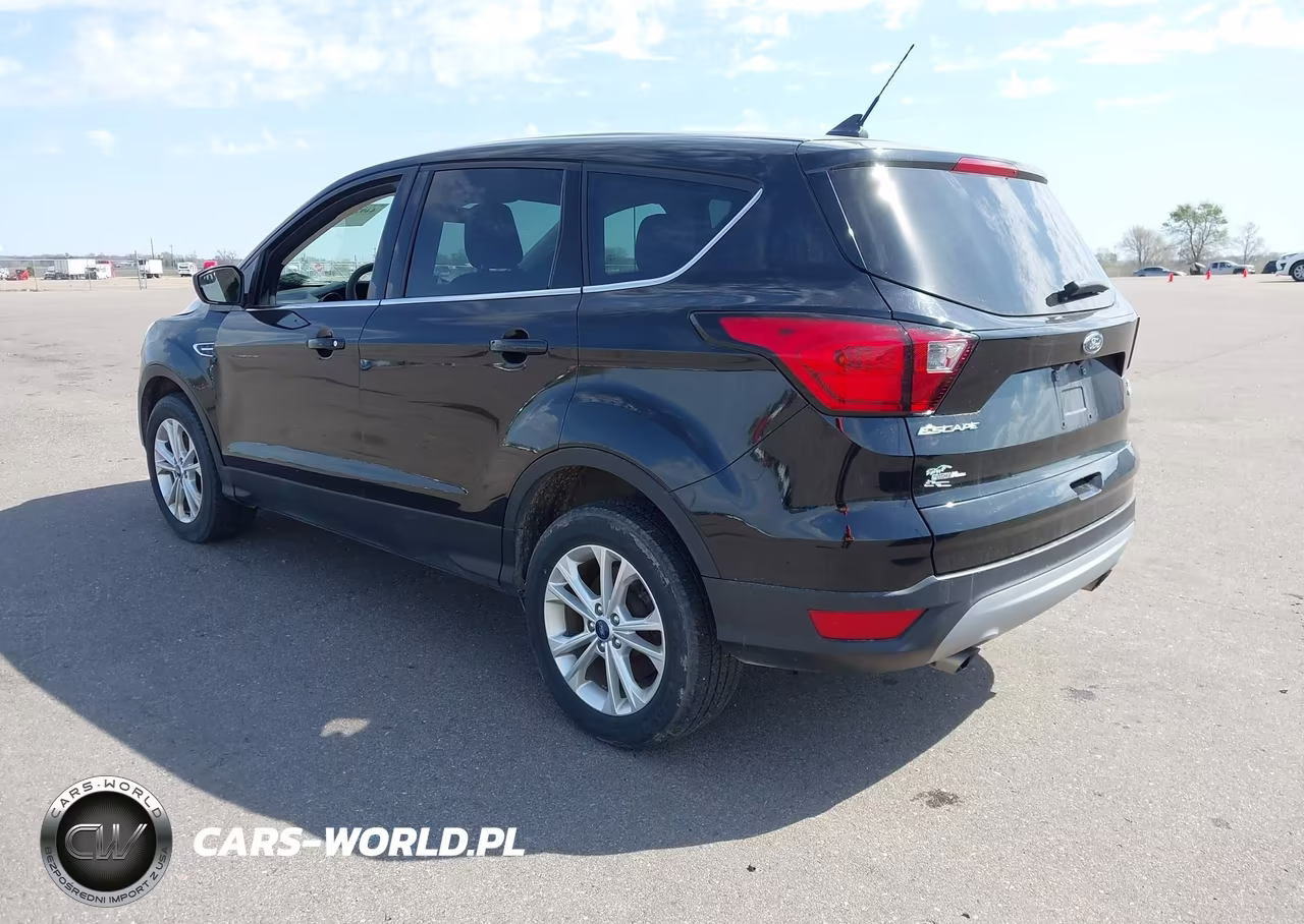 2019 Ford Escape Se VIN:1FMCU9GD4KUA21438 - 3