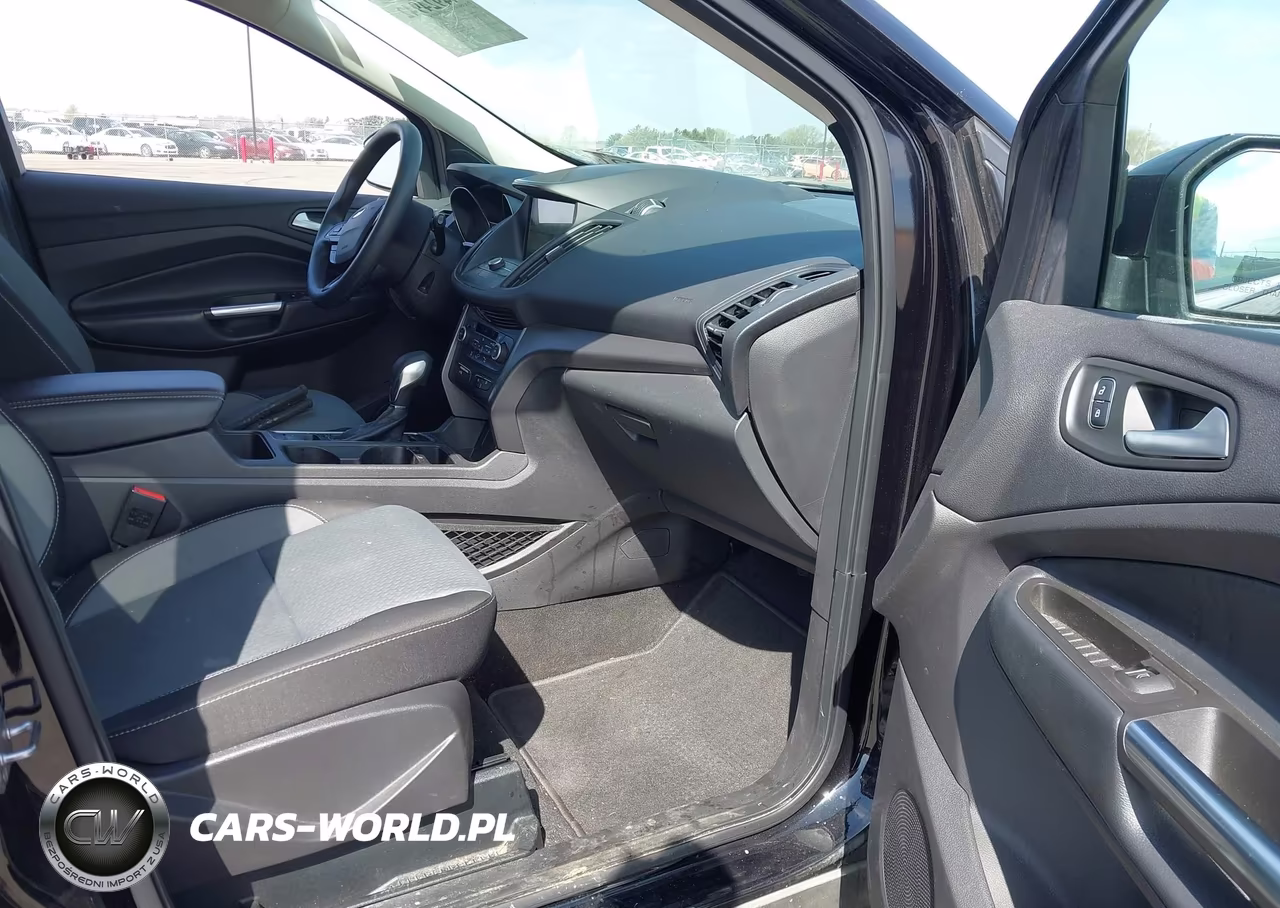2019 Ford Escape Se VIN:1FMCU9GD4KUA21438 - 5