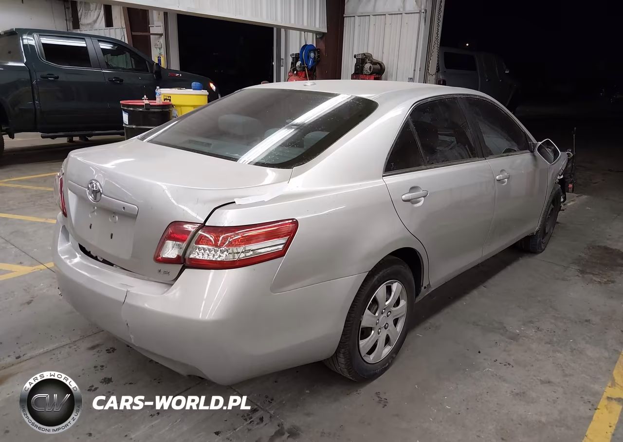 2011 Toyota Camry Le VIN:4T4BF3EKXBR178711 - 4