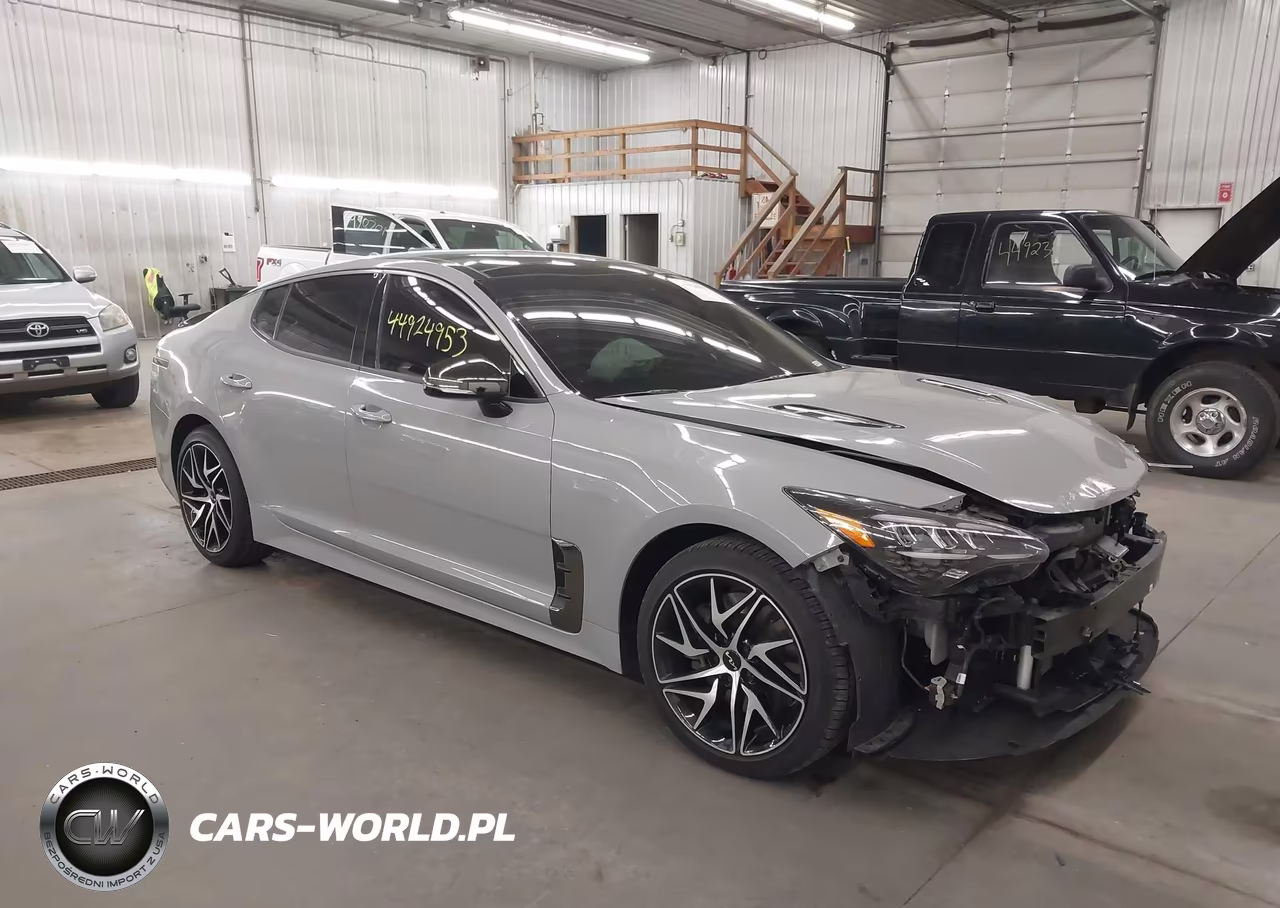 2022 Kia Stinger Gt-Line – zdjęcie 1 z 17