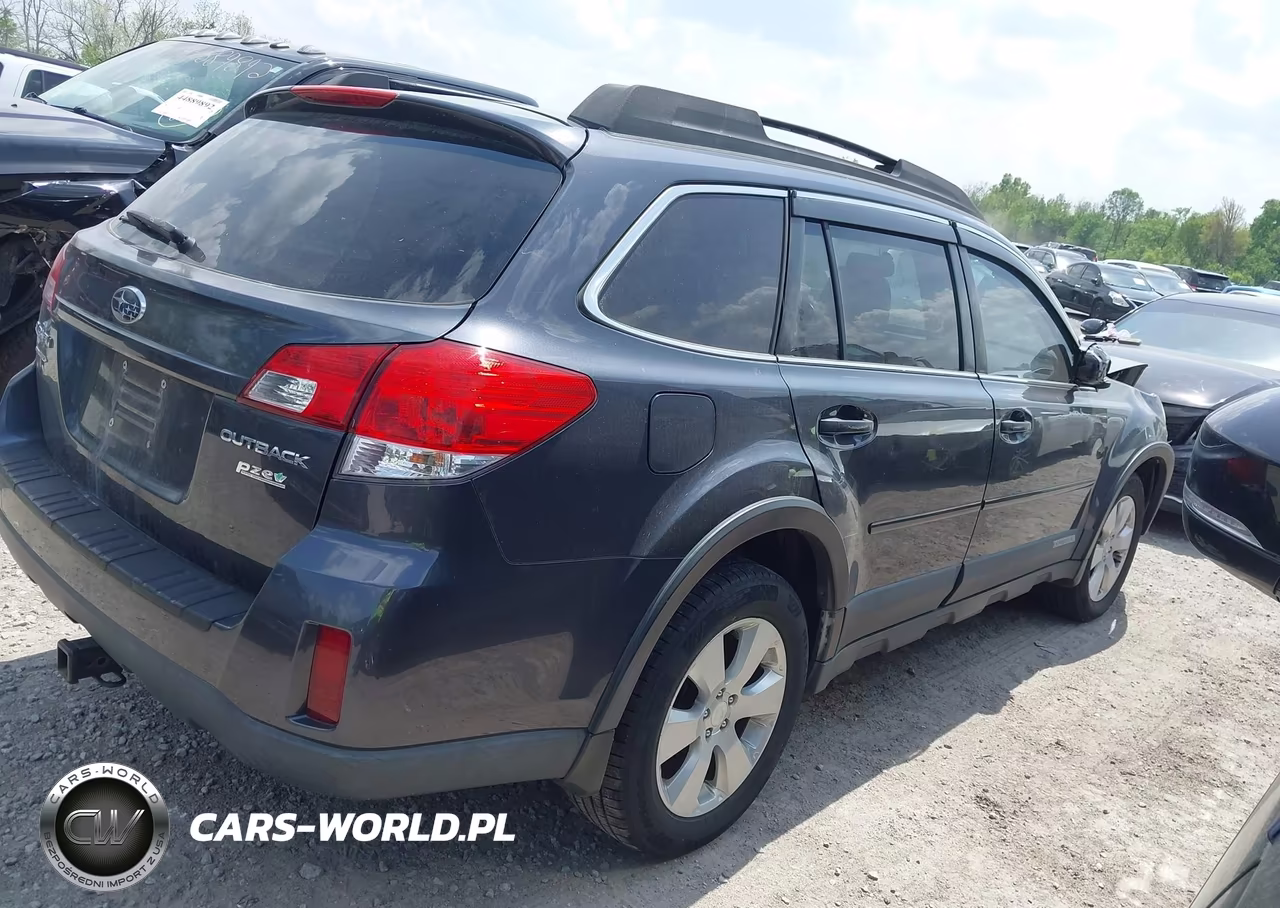 2011 Subaru Outback 2.5I Premium VIN:4S4BRBCCXB3433774 - 4