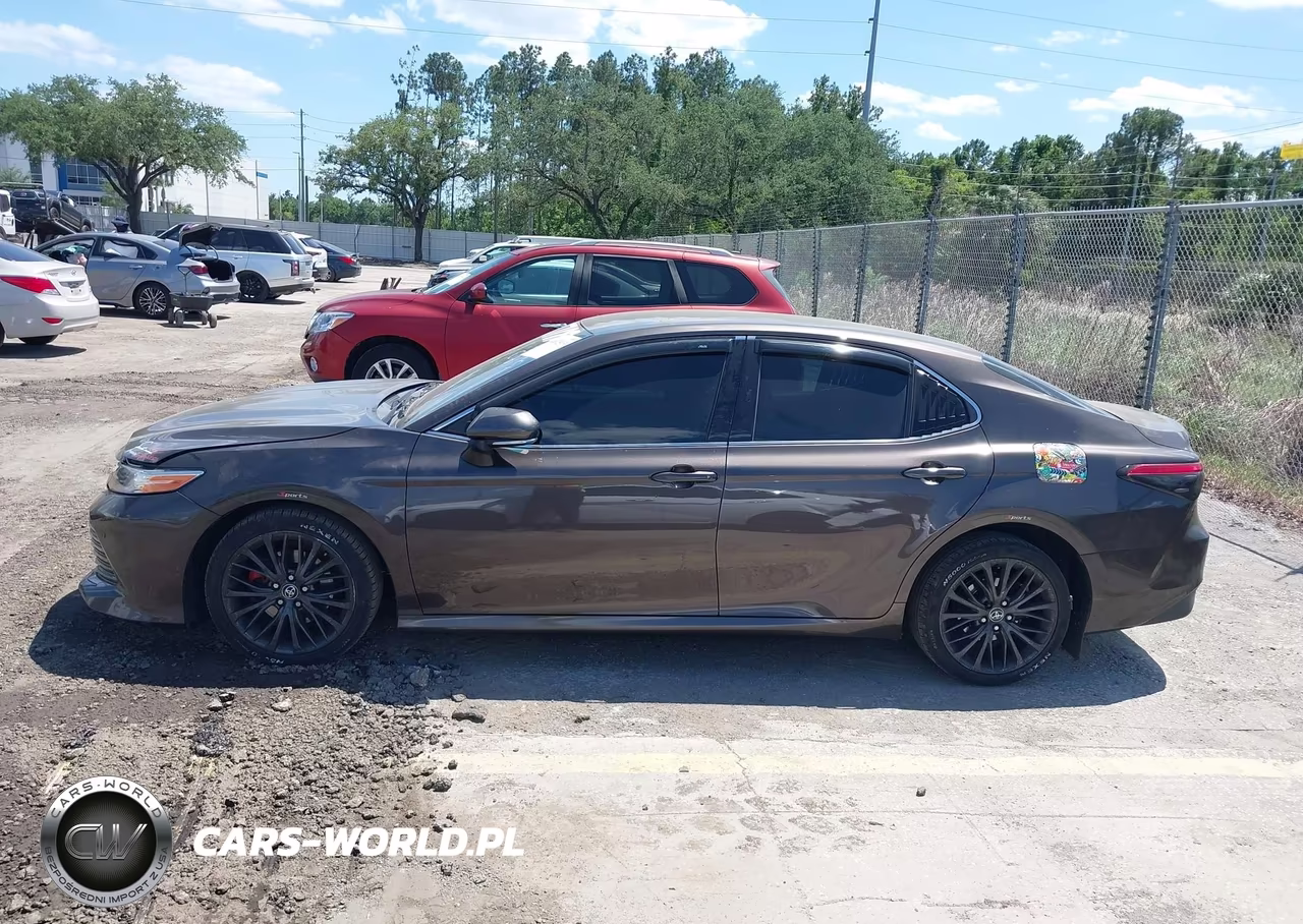 2018 Toyota Camry Xle VIN:4T1B11HK4JU020615 - 14