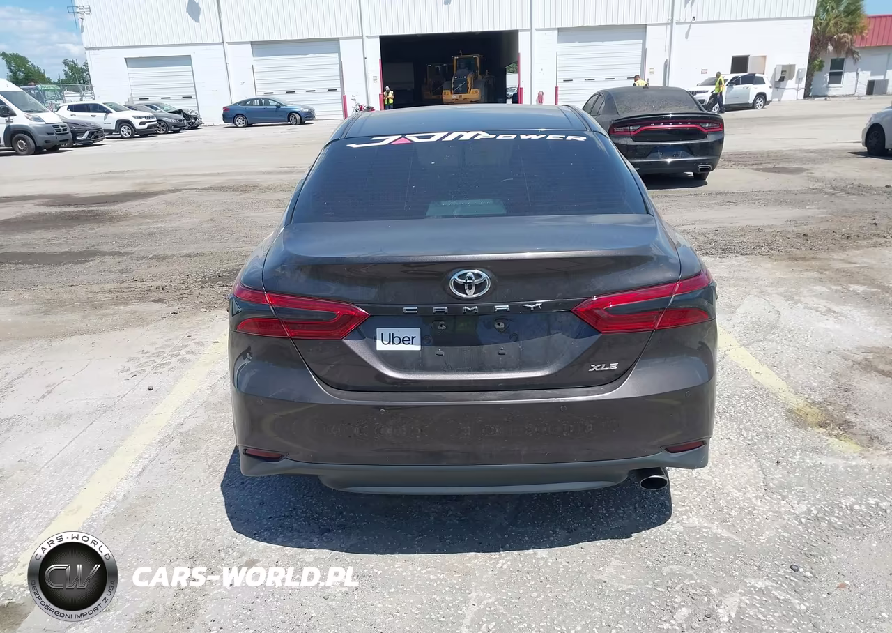 2018 Toyota Camry Xle VIN:4T1B11HK4JU020615 - 16