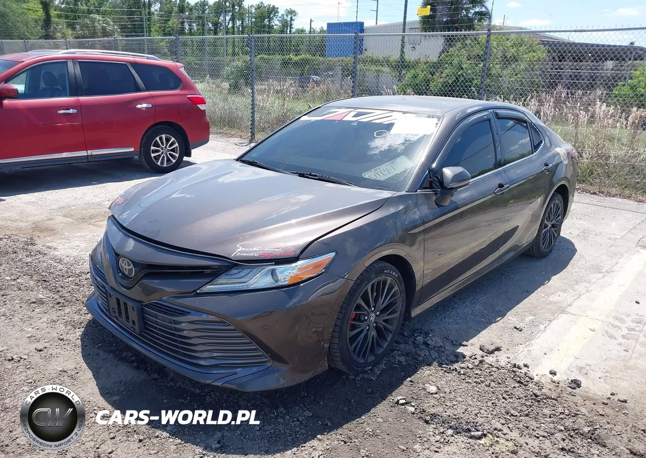 2018 Toyota Camry Xle VIN:4T1B11HK4JU020615 - 2