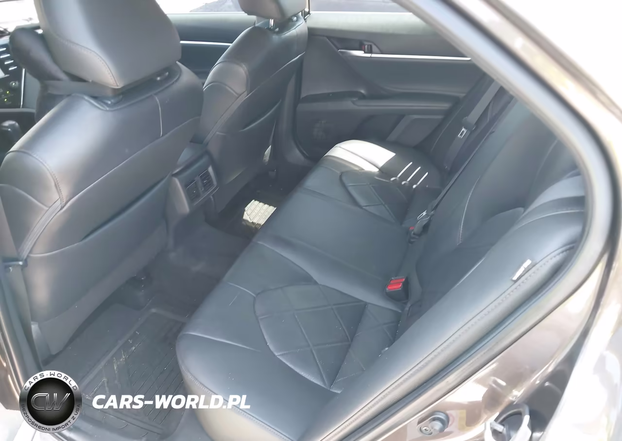 2018 Toyota Camry Xle VIN:4T1B11HK4JU020615 - 8