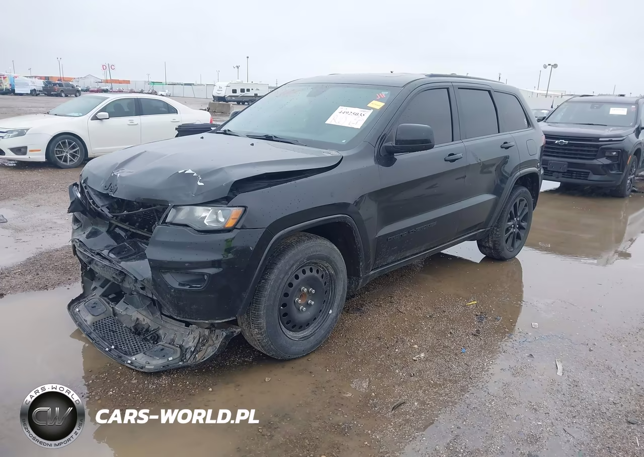 2017 Jeep Grand Cherokee Altitude 4X2 VIN:1C4RJEAG1HC833037 - 2