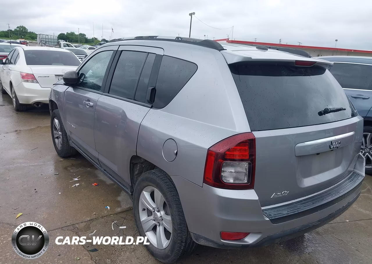 2016 Jeep Compass Sport VIN:1C4NJCBA7GD560966 - 3