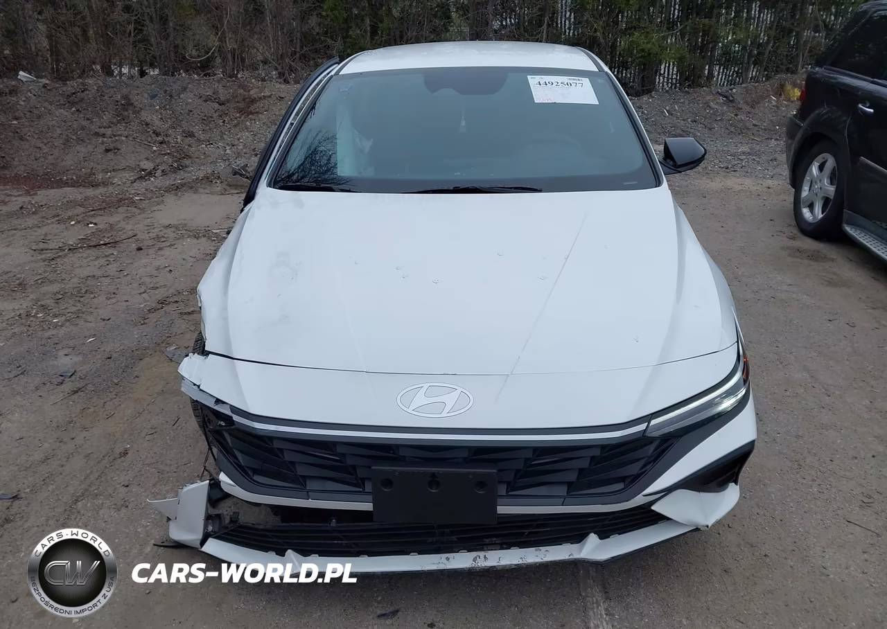 2025 Hyundai Elantra Sel Sport VIN:KMHLM4DG7SU884994 - 12