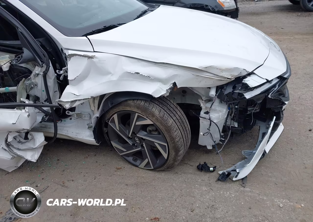 2025 Hyundai Elantra Sel Sport VIN:KMHLM4DG7SU884994 - 17