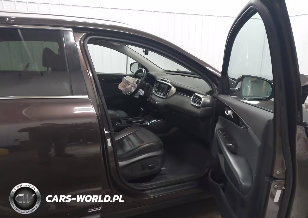 2018 Kia Sorento 3.3L Ex VIN:5XYPHDA52JG365137 - 5