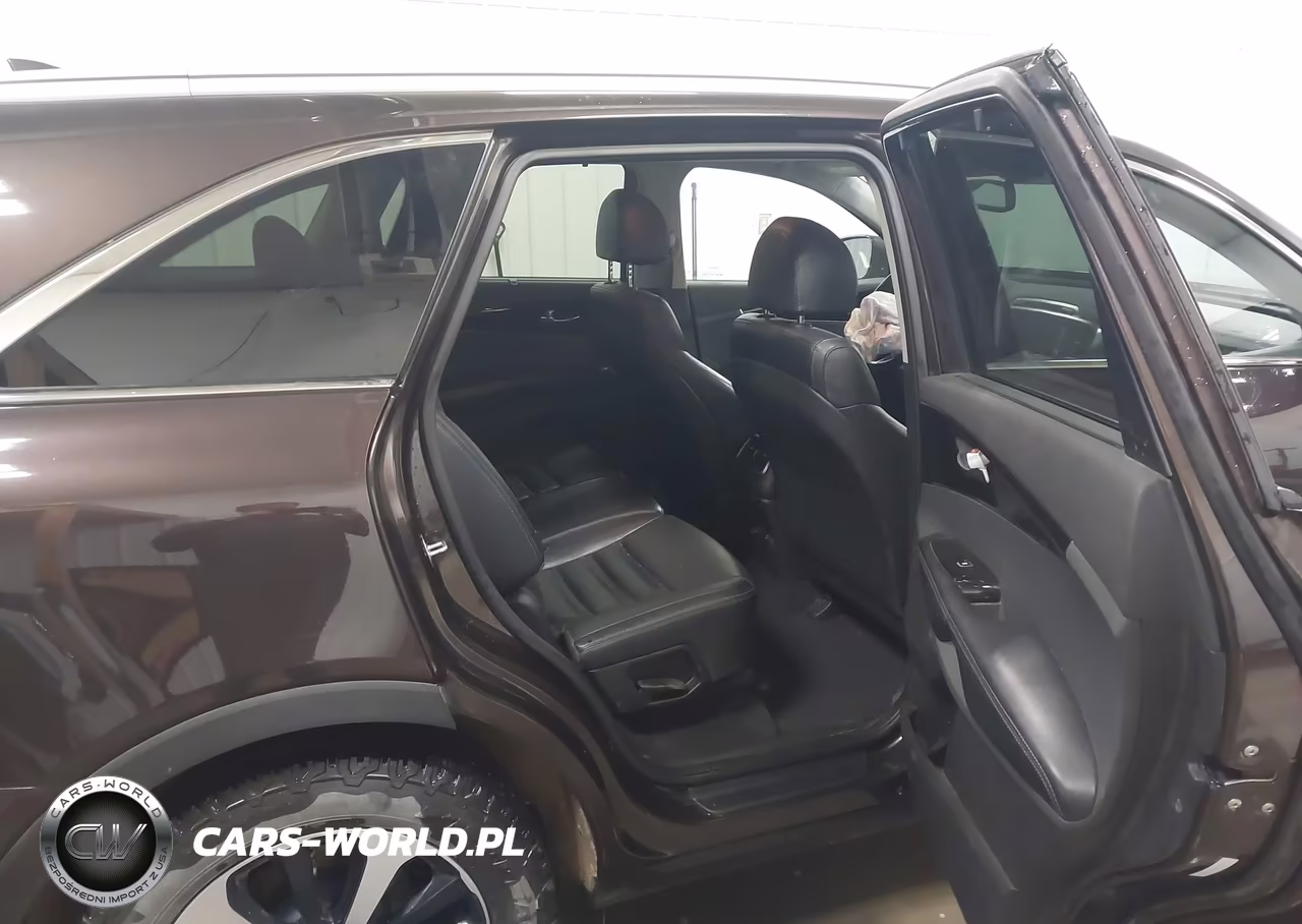 2018 Kia Sorento 3.3L Ex VIN:5XYPHDA52JG365137 - 8