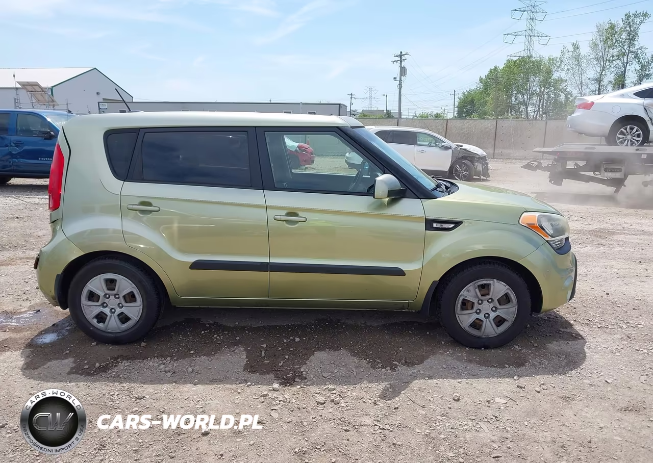 2013 Kia Soul VIN:KNDJT2A57D7612372 - 13