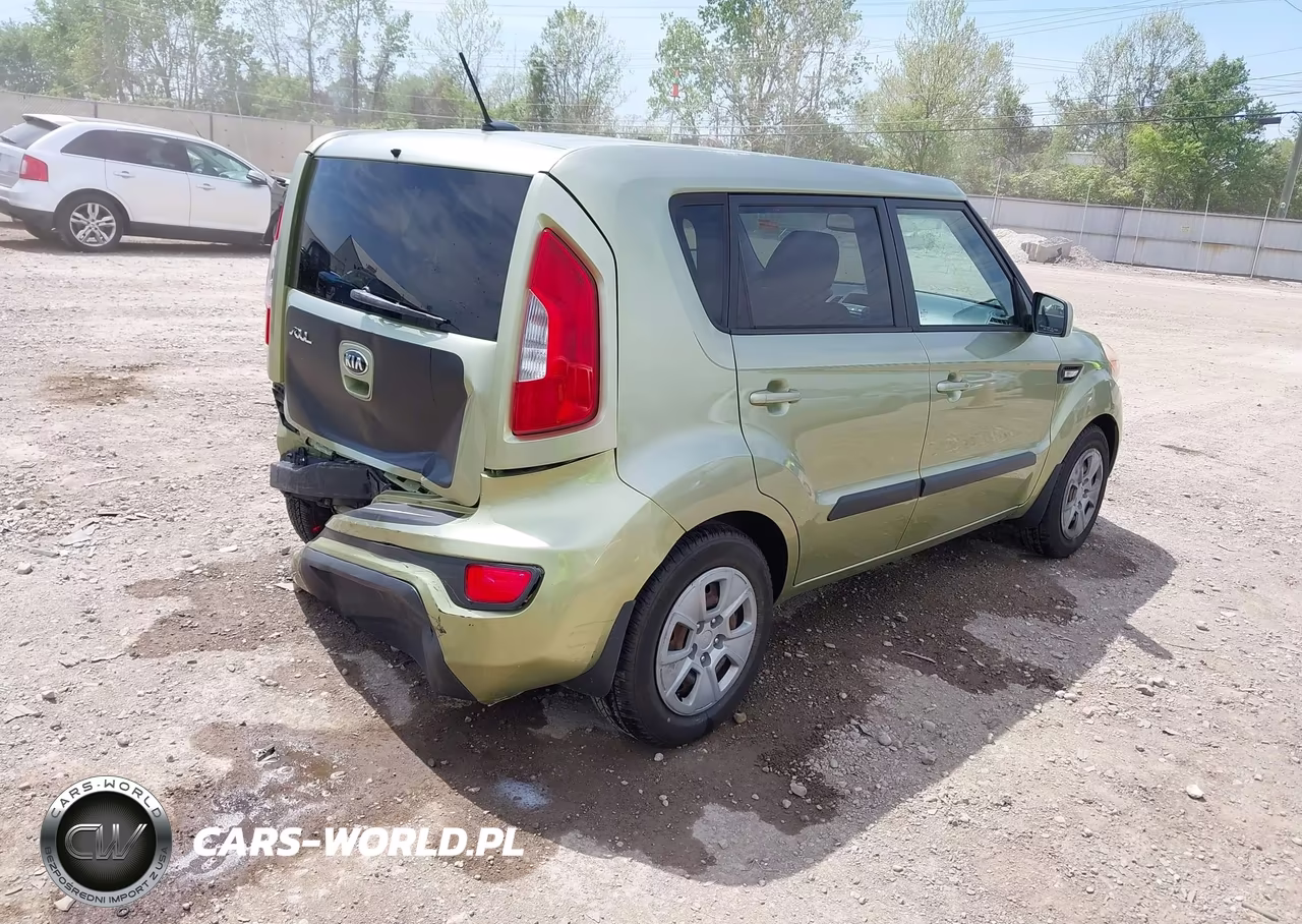 2013 Kia Soul VIN:KNDJT2A57D7612372 - 4