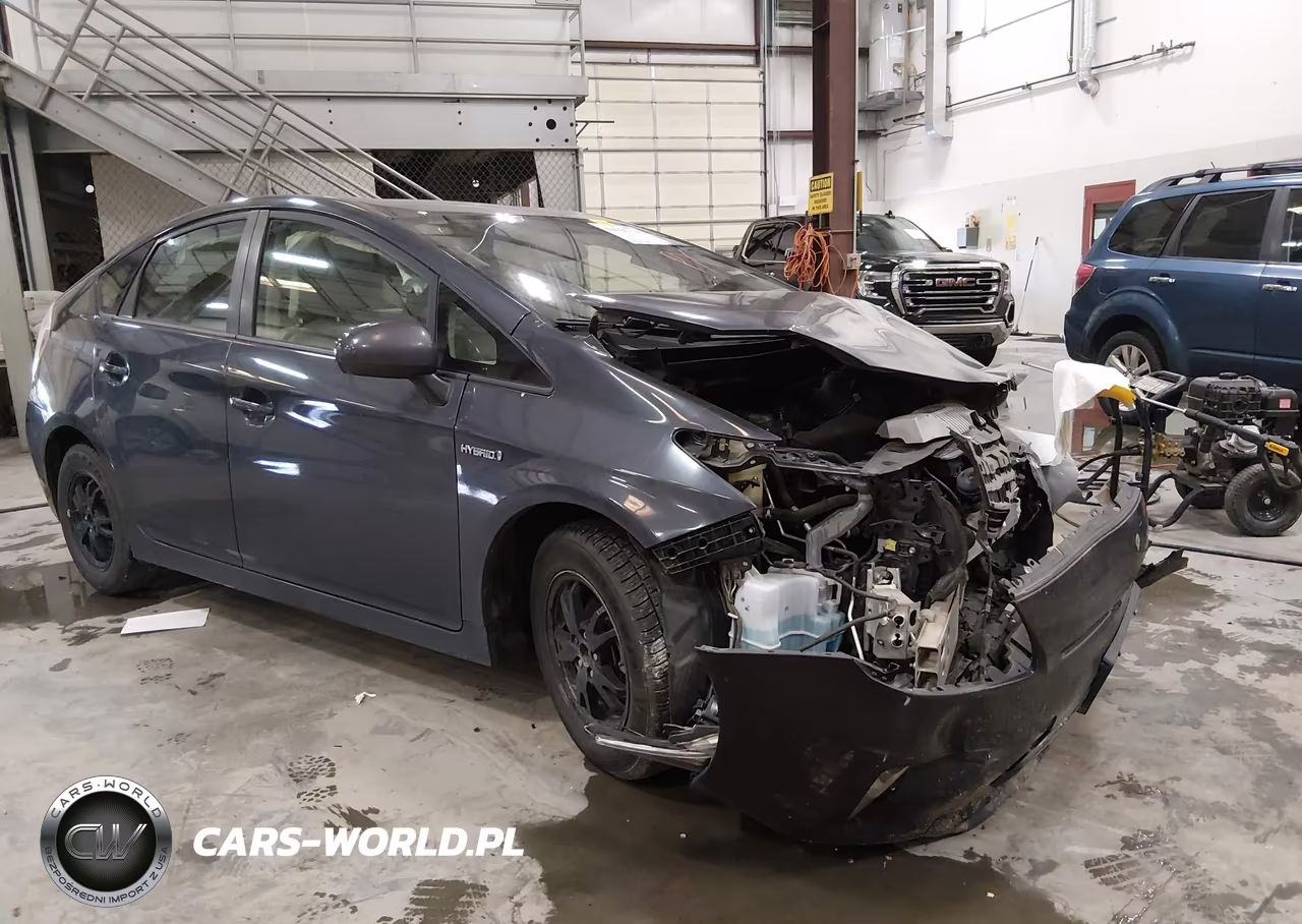 2014 Toyota Prius Three