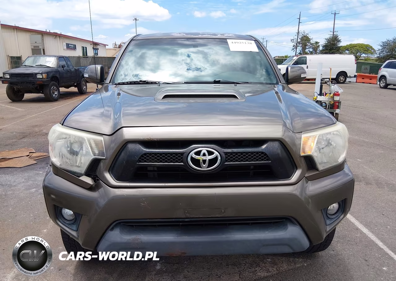2015 Toyota Tacoma Prerunner V6 VIN:3TMJU4GN3FM178301 - 13