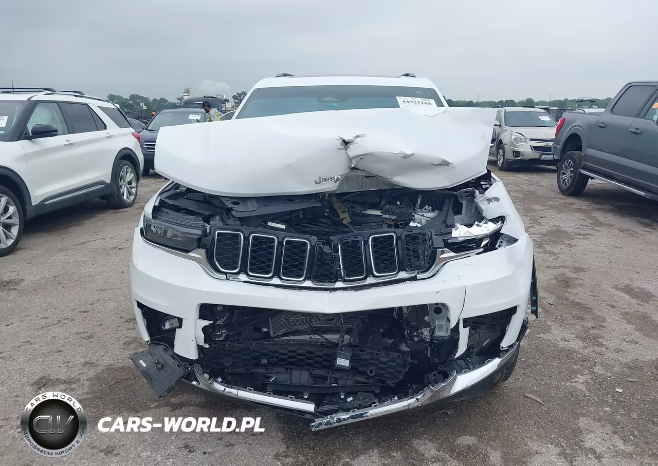 2024 Jeep Grand Cherokee L Limited 4X4 VIN:1C4RJKBG8R8919088 - 12