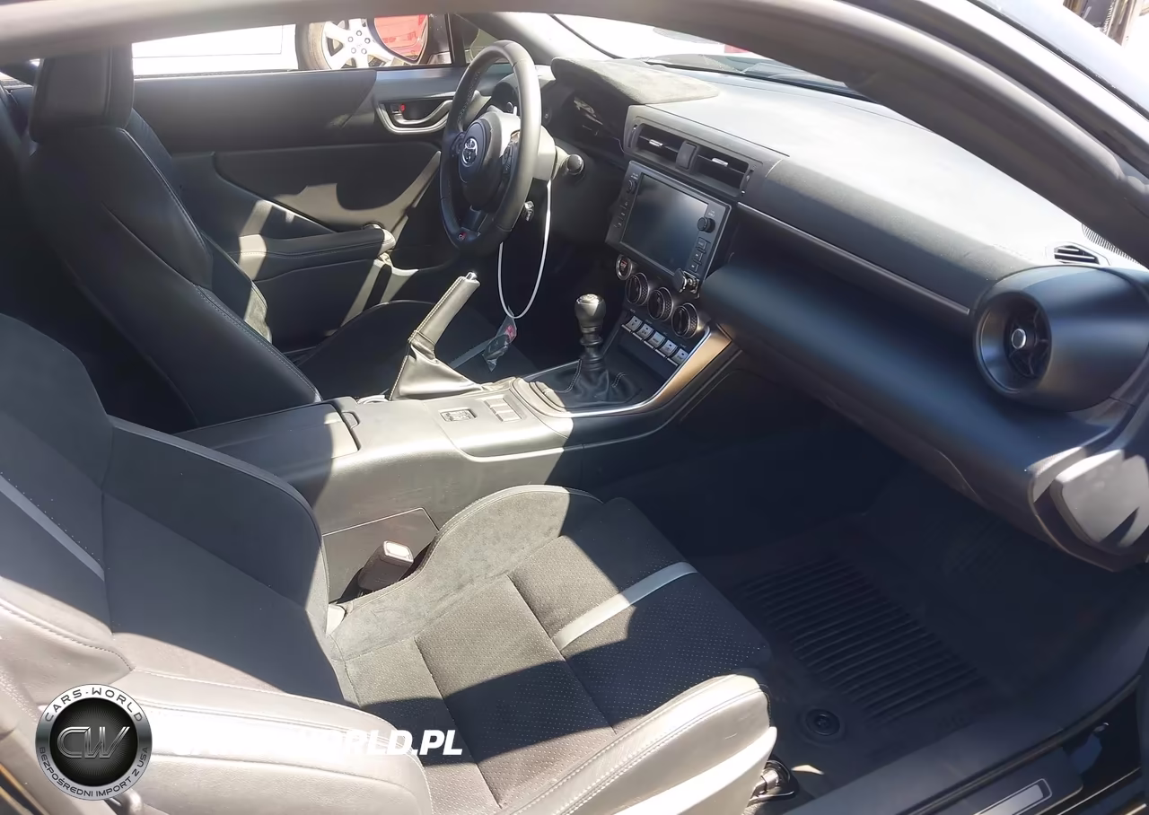 2025 Toyota Gr86 Premium VIN:JF1ZNBE1XS9754419 - 5