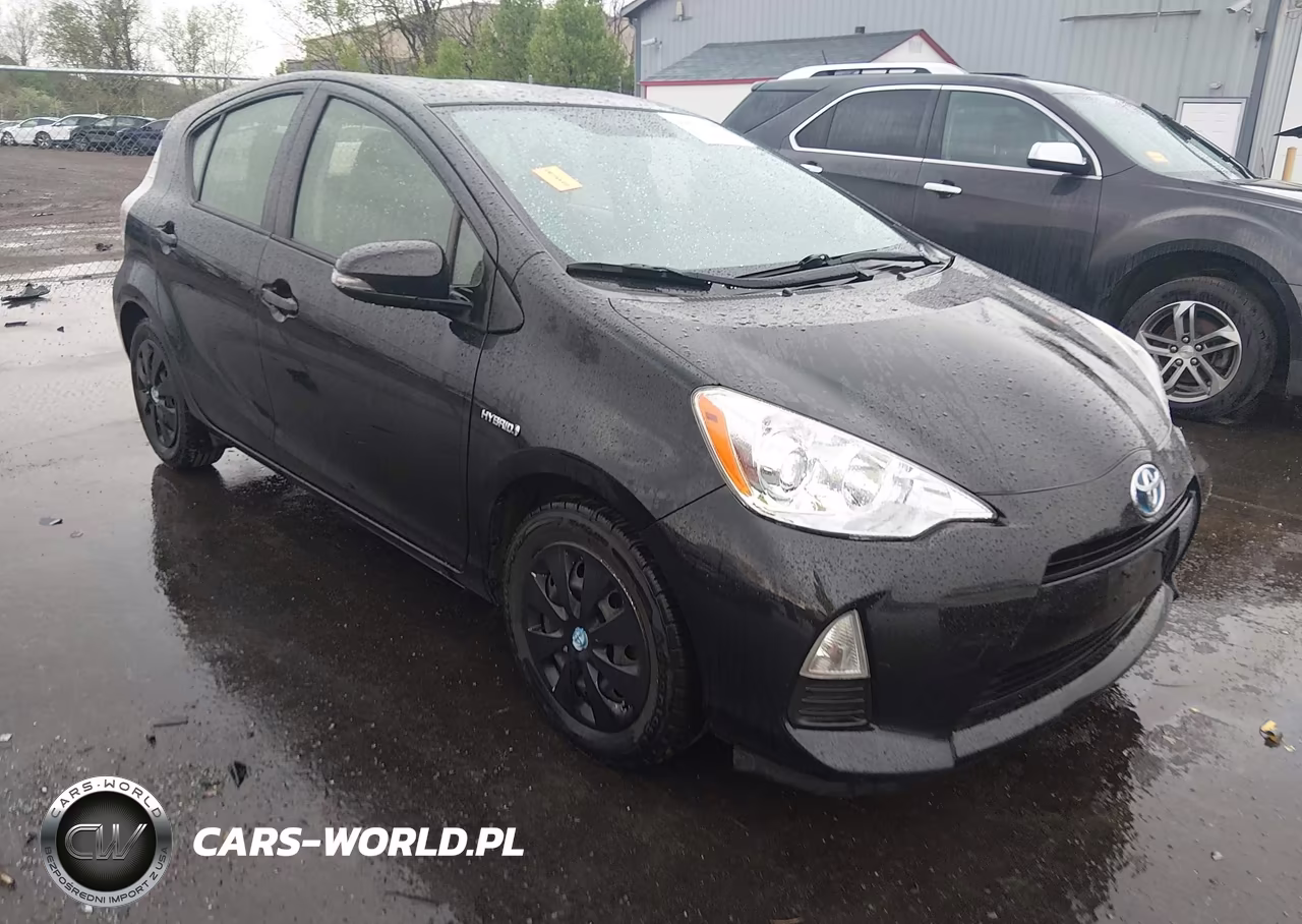 2013 Toyota Prius C Two