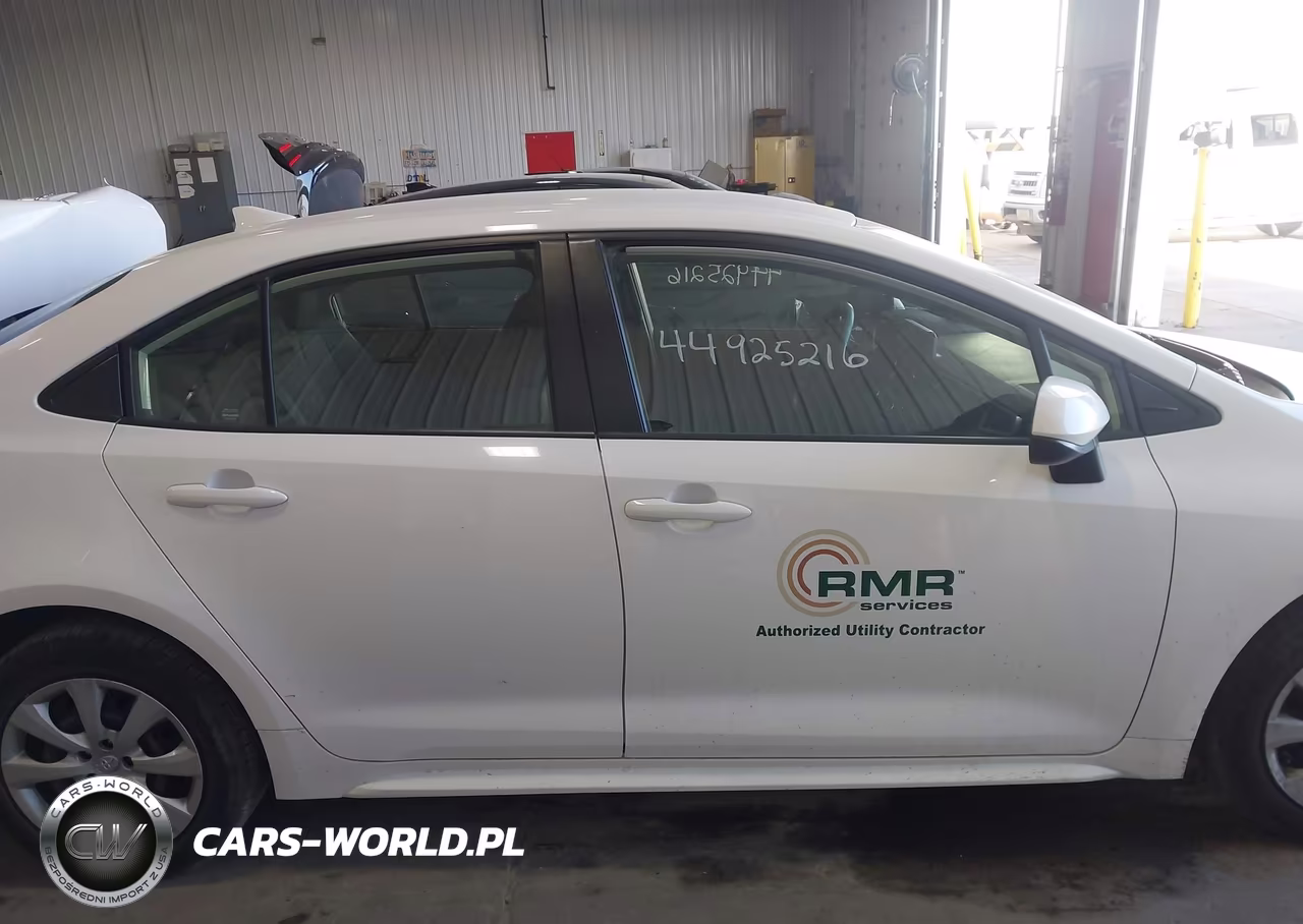 2022 Toyota Corolla Le VIN:JTDEPMAE7N3016737 - 13