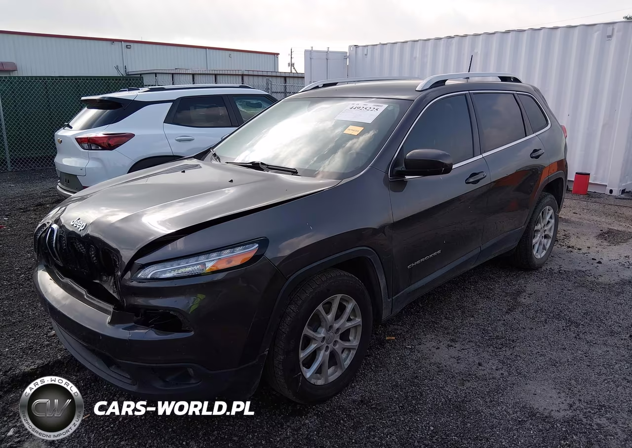 2018 Jeep Cherokee Latitude Plus Fwd VIN:1C4PJLLB3JD538048 - 2
