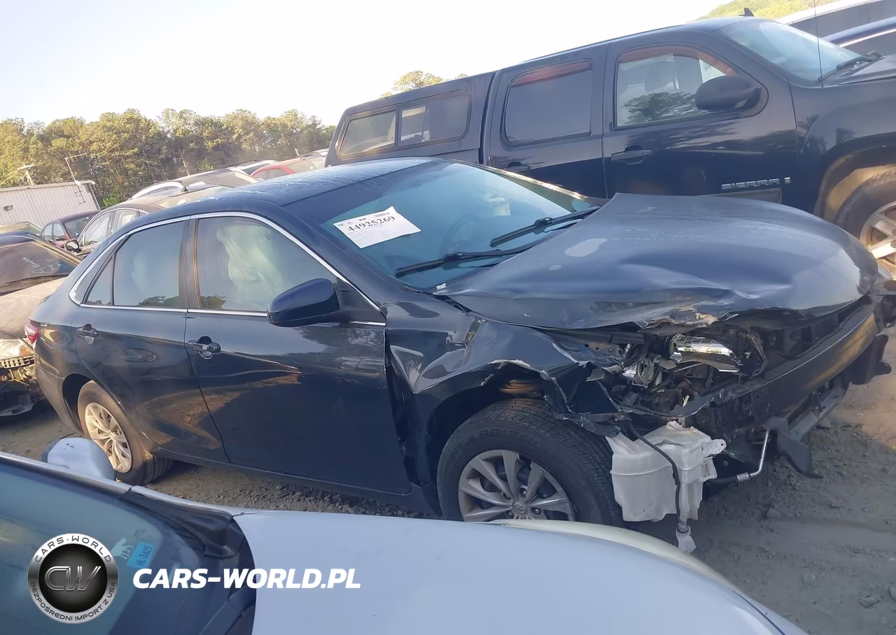 2015 Toyota Camry Le VIN:4T4BF1FKXFR495221 - 13