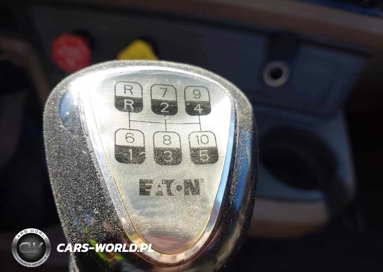 2015 Kenworth Construction T680 VIN:1XKYD49XXFJ438241 - 12