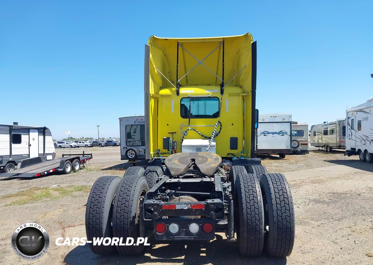 2015 Kenworth Construction T680 VIN:1XKYD49XXFJ438241 - 16