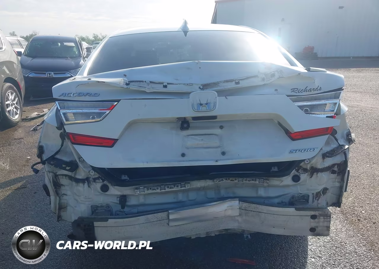 2019 Honda Accord Sport VIN:1HGCV1F3XKA169446 - 17