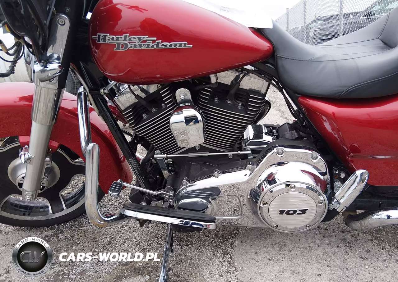 2012 Harley-Davidson Flhx Street Glide VIN:1HD1KBM17CB628819 - 9
