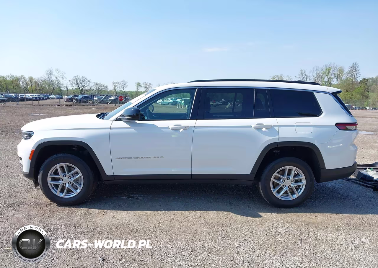 2025 Jeep Grand Cherokee L Laredo X 4X4 VIN:1C4RJKAGXS8692056 - 15