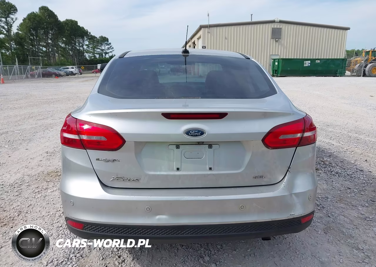 2018 Ford Focus Sel VIN:1FADP3H24JL201300 - 16