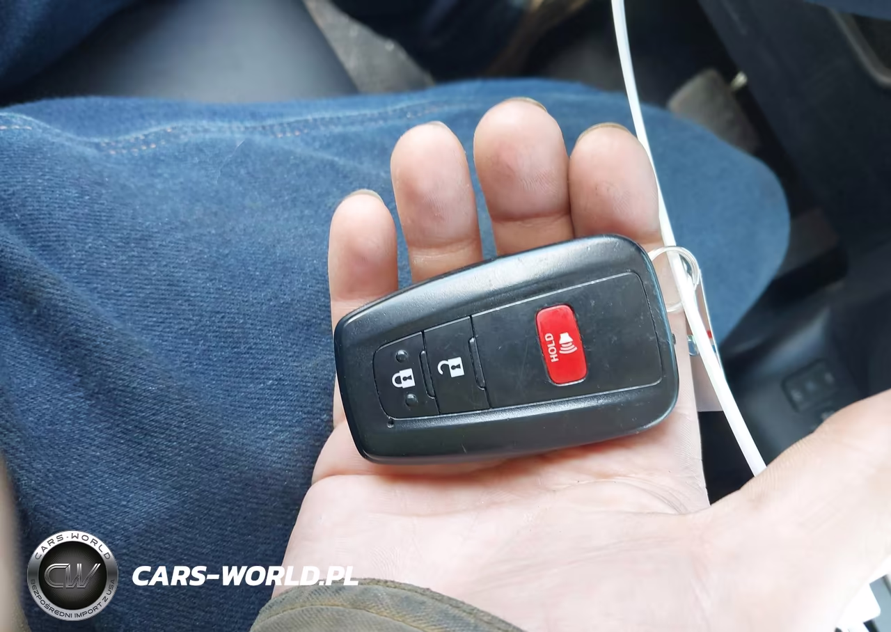 2017 Toyota Prius Four VIN:JTDKARFU3H3044668 - 11