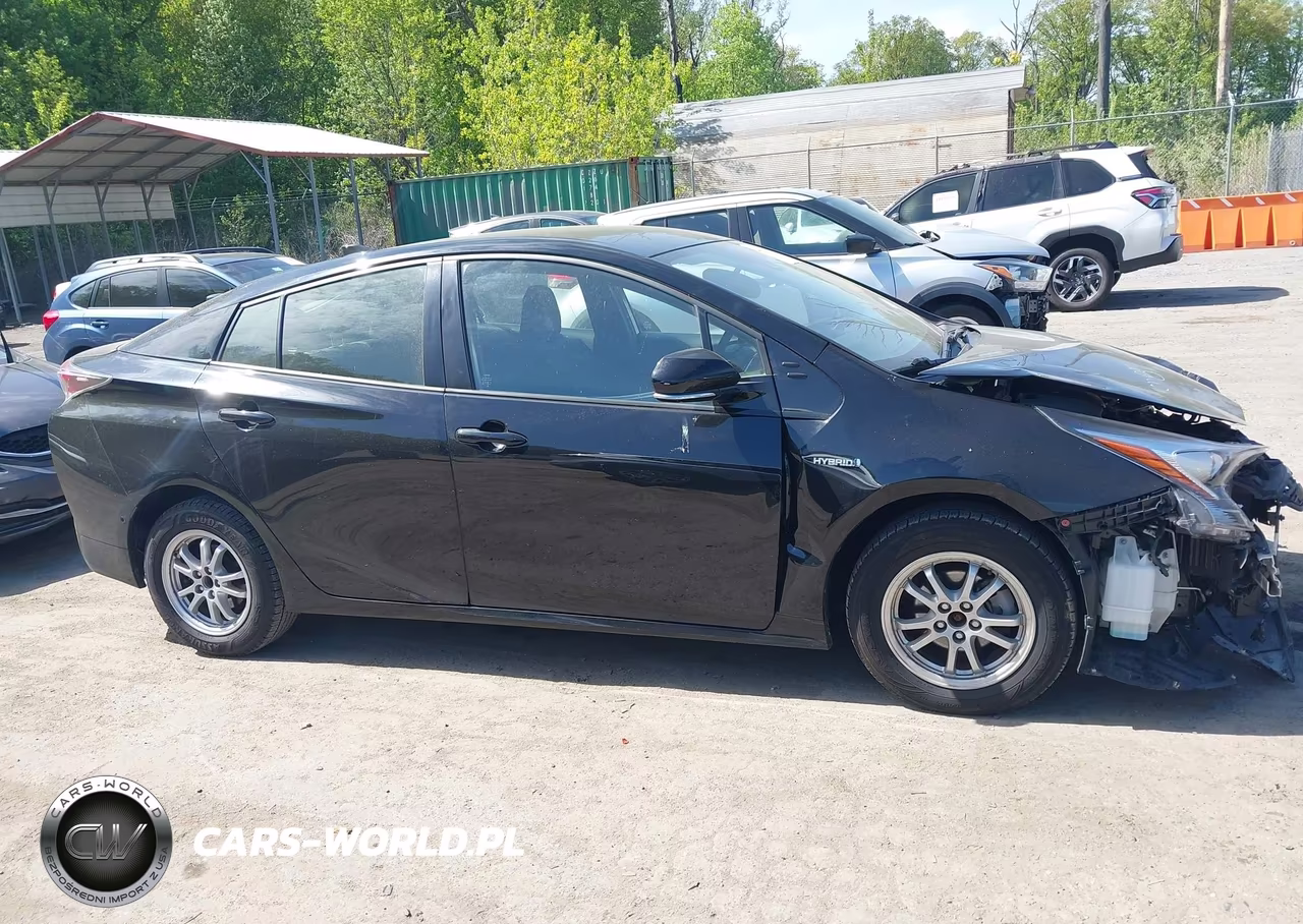 2017 Toyota Prius Four VIN:JTDKARFU3H3044668 - 13