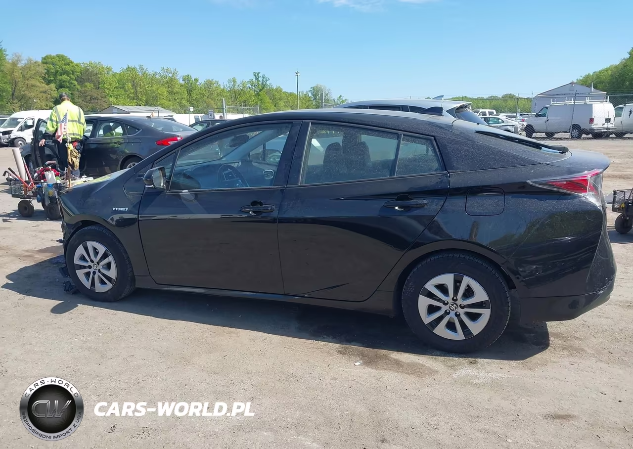 2017 Toyota Prius Four VIN:JTDKARFU3H3044668 - 14