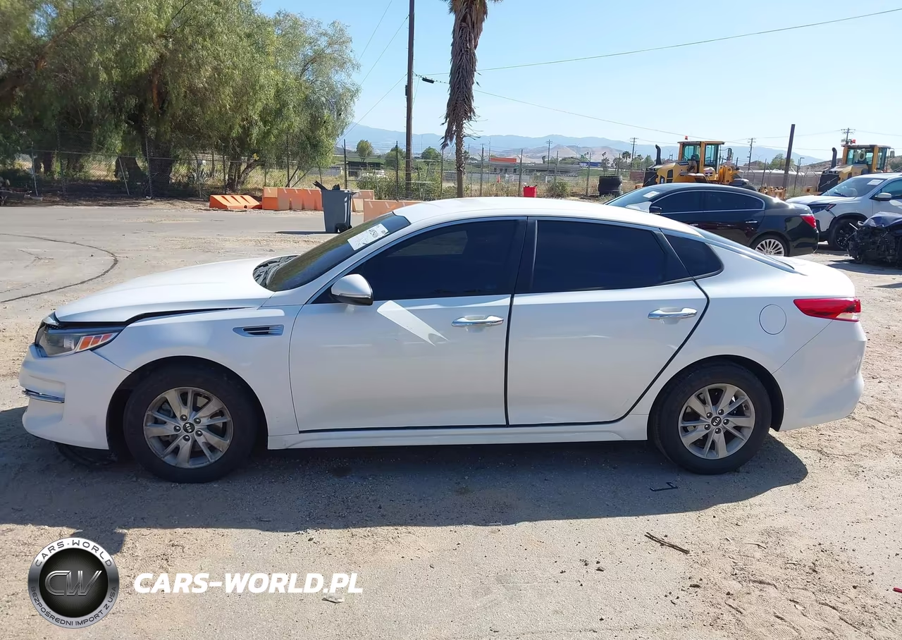 2017 Kia Optima Lx VIN:5XXGT4L35HG143524 - 14