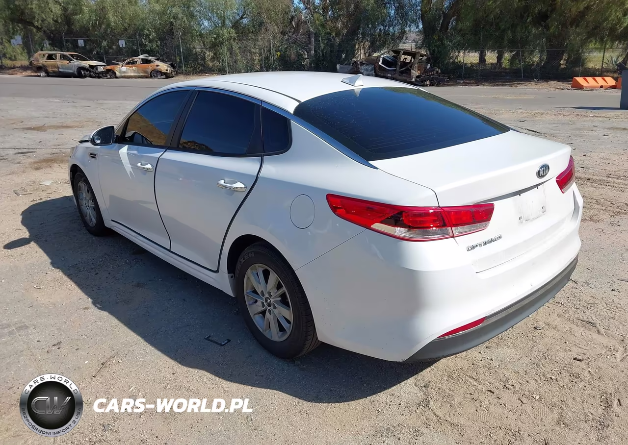 2017 Kia Optima Lx VIN:5XXGT4L35HG143524 - 3