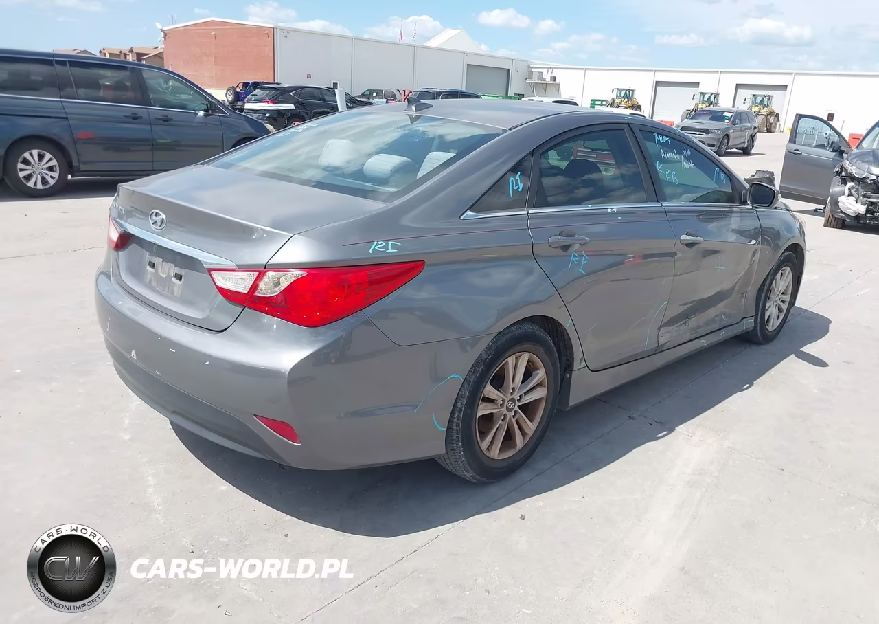 2014 Hyundai Sonata Gls VIN:5NPEB4AC9EH924608 - 4