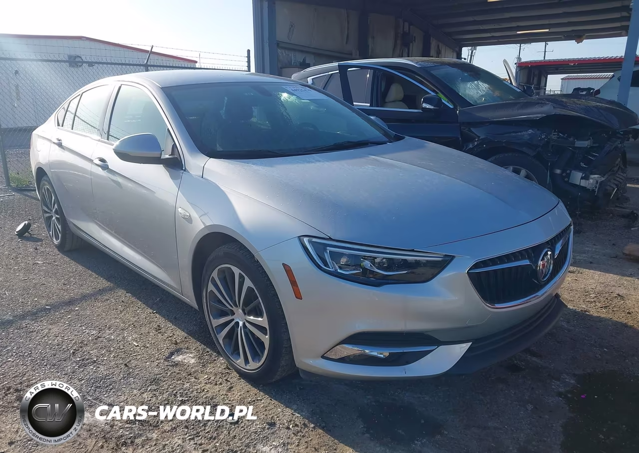 2018 Buick Regal Sportback Essence