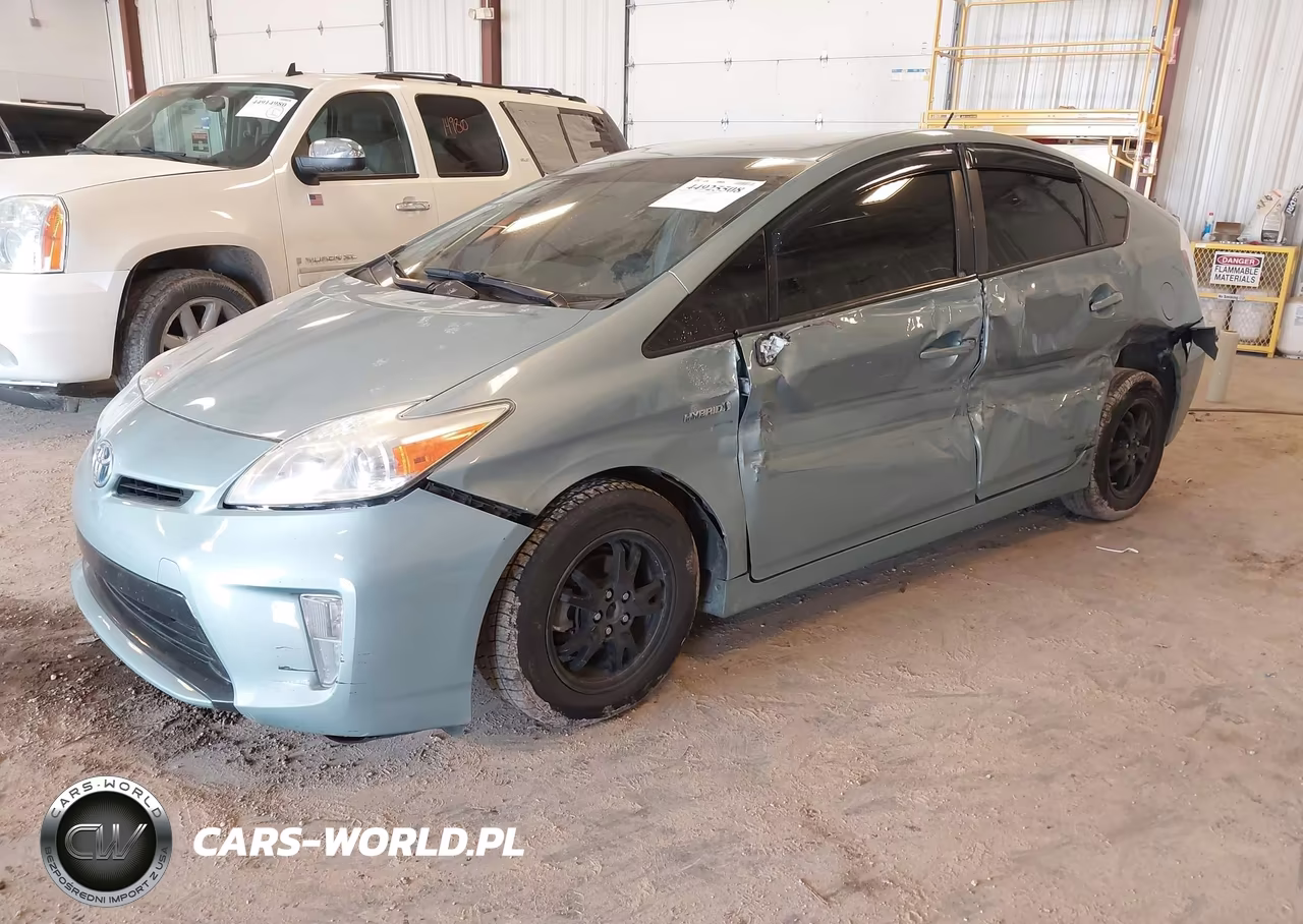 2013 Toyota Prius Two VIN:JTDKN3DU1D5676135 - 2