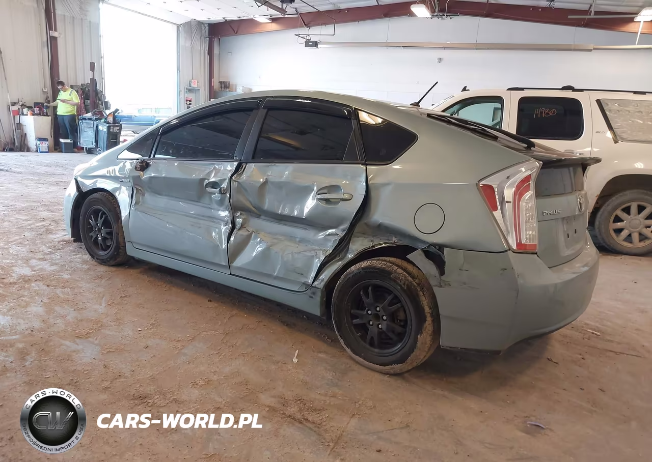 2013 Toyota Prius Two VIN:JTDKN3DU1D5676135 - 3