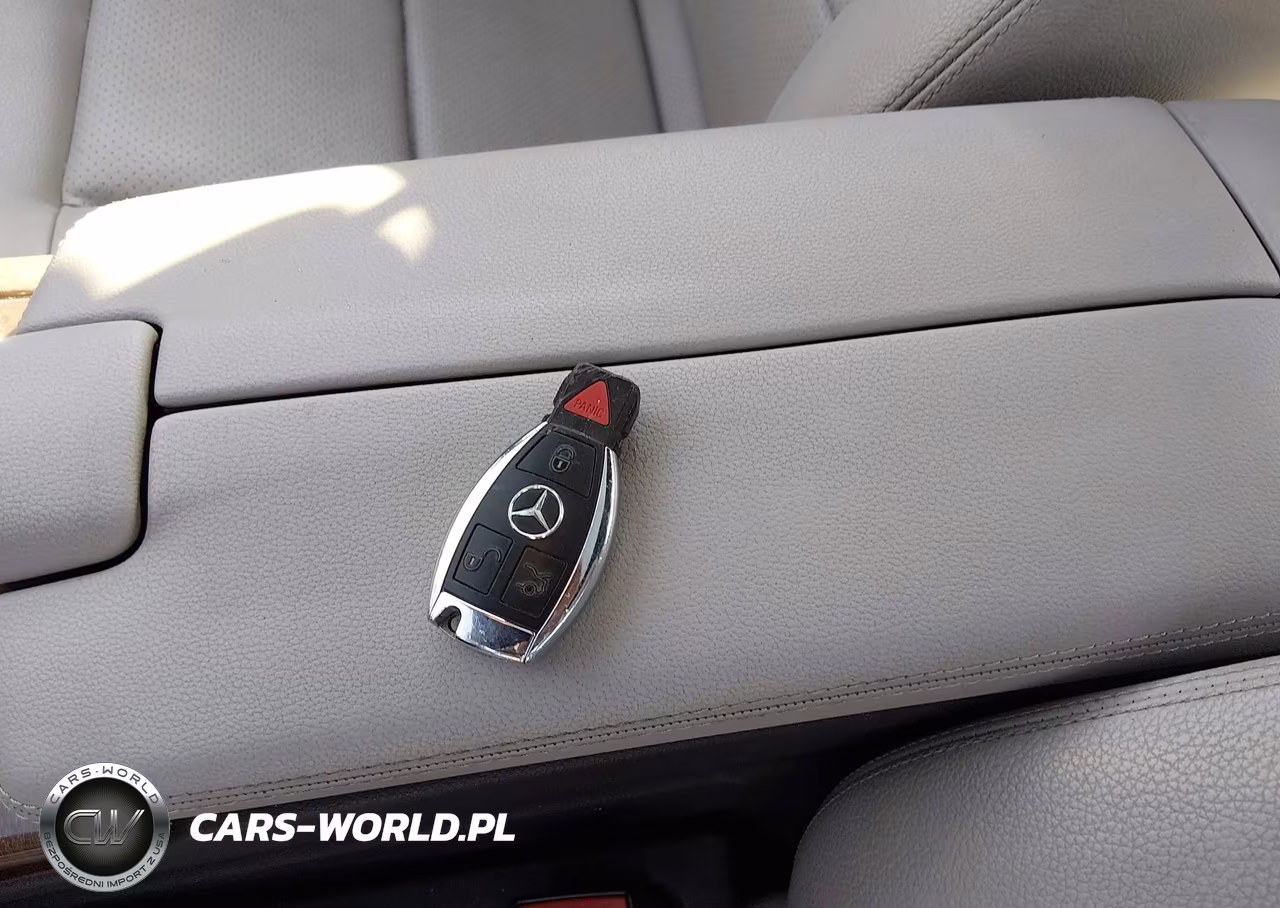 2011 Mercedes-Benz E 350 VIN:WDDHF5GB7BA417074 - 11