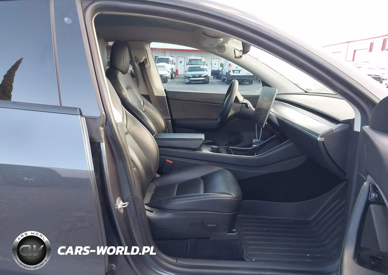 2020 Tesla Model Y Long Range Dual Motor All-Wheel Drive VIN:5YJYGDEE8LF058356 - 5