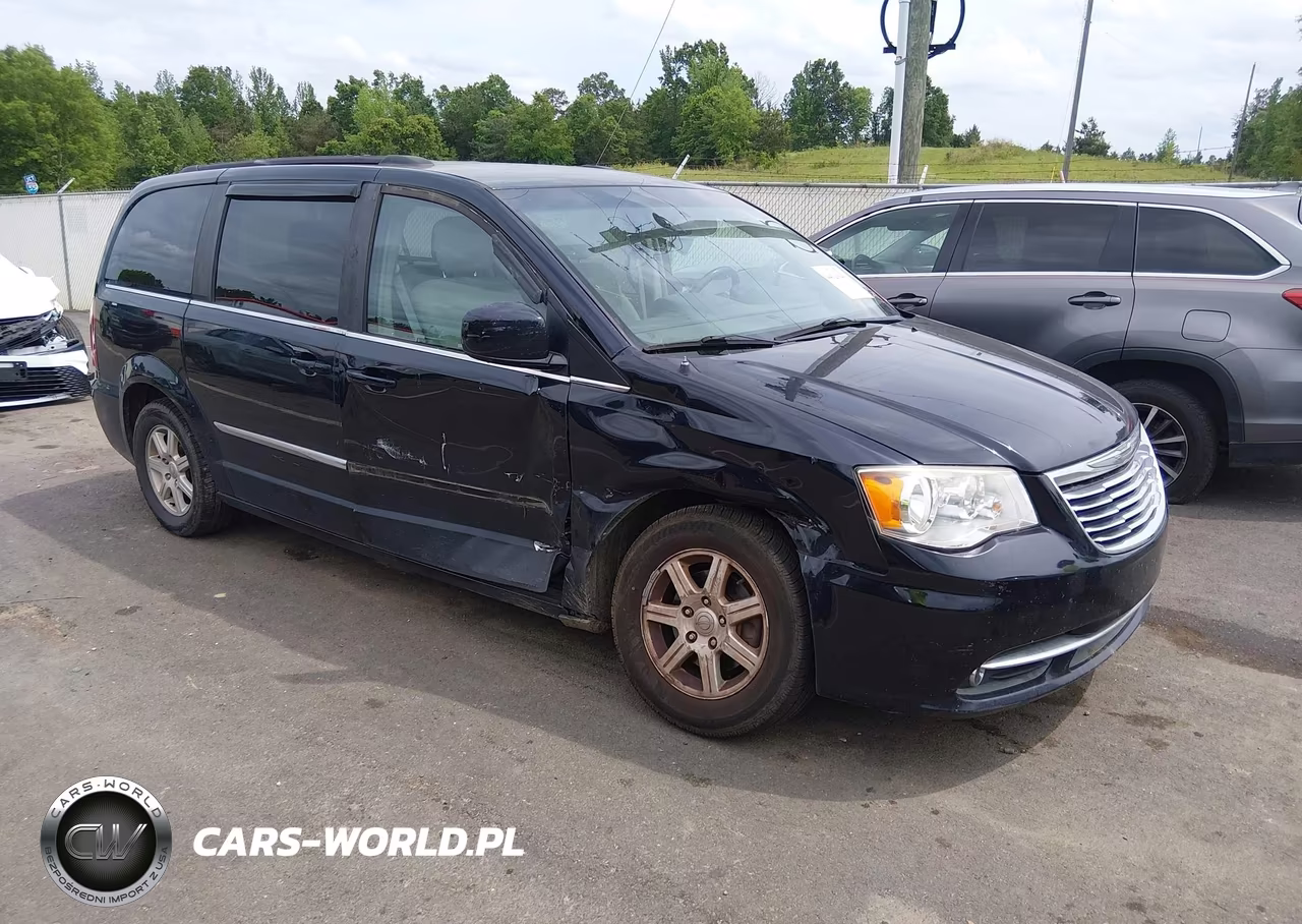 2011 Chrysler Town & Country Touring